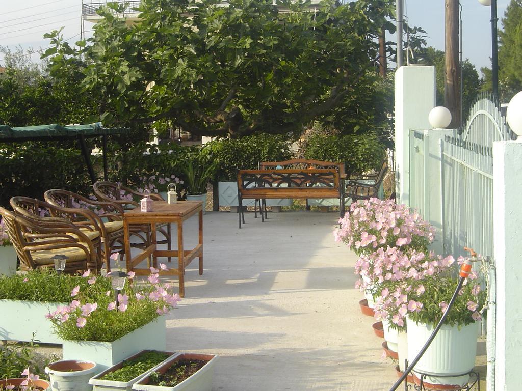 Nana Hotel Kamena Vourla Extérieur photo