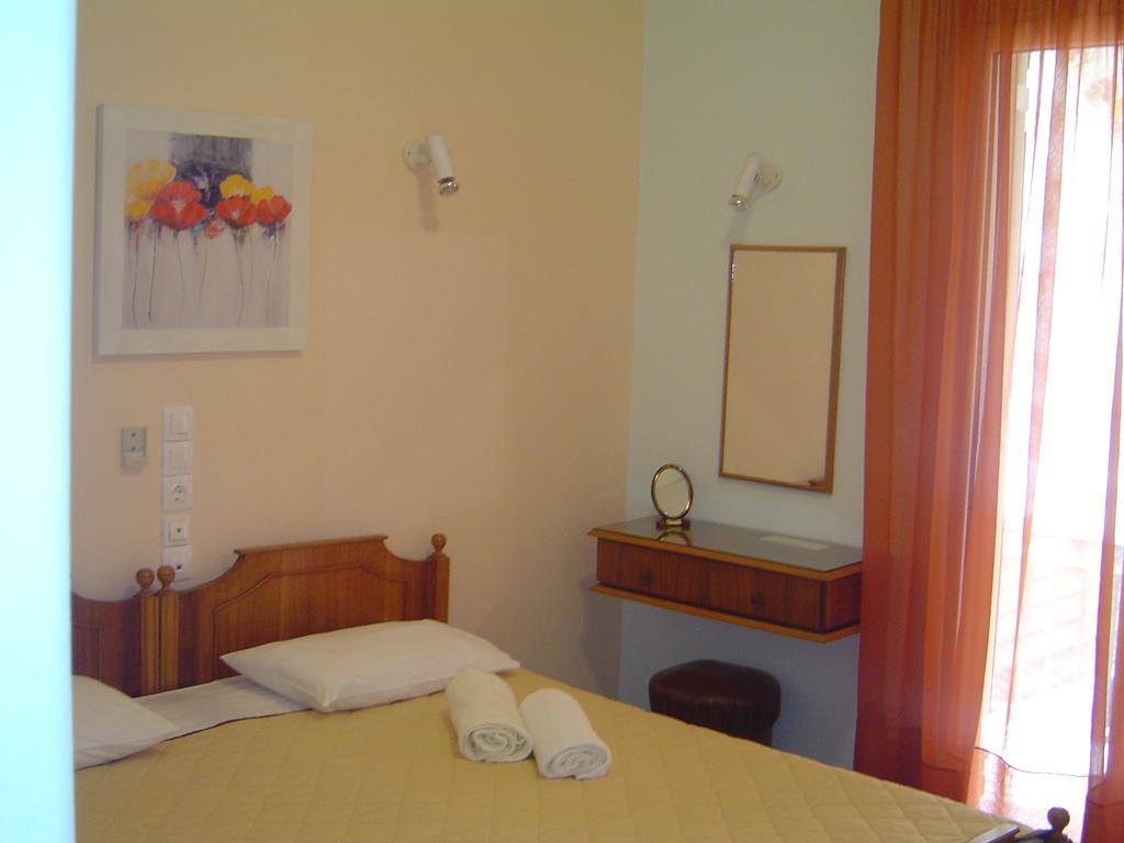 Nana Hotel Kamena Vourla Extérieur photo